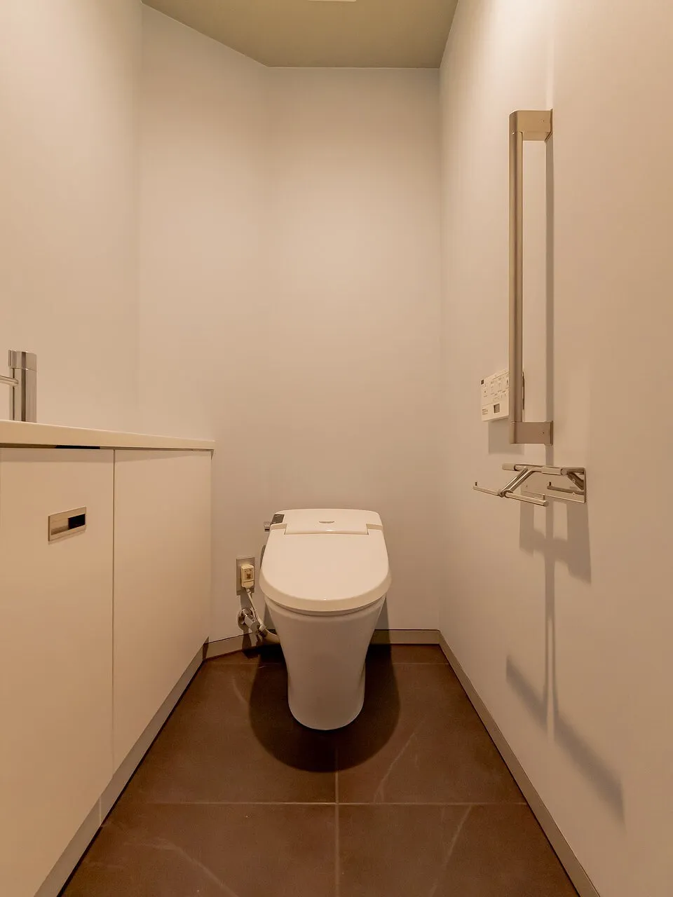 Central Park Tower La Tour Shinjuku - Interior - ["Property", "Toilet seat", "Toilet"]