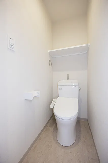 Stellar Terrace - Interior - ["Toilet seat", "Plumbing fixture", "Toilet"]