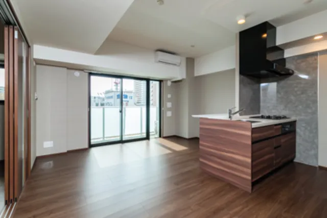 YUNO ART KAMEIDO - Interior - ["Property", "Building", "Wood"]