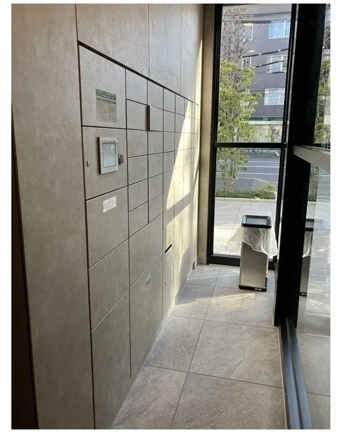 Geoent Shin-Nakano - Exterior - ["Flooring", "Composite material", "Concrete"]