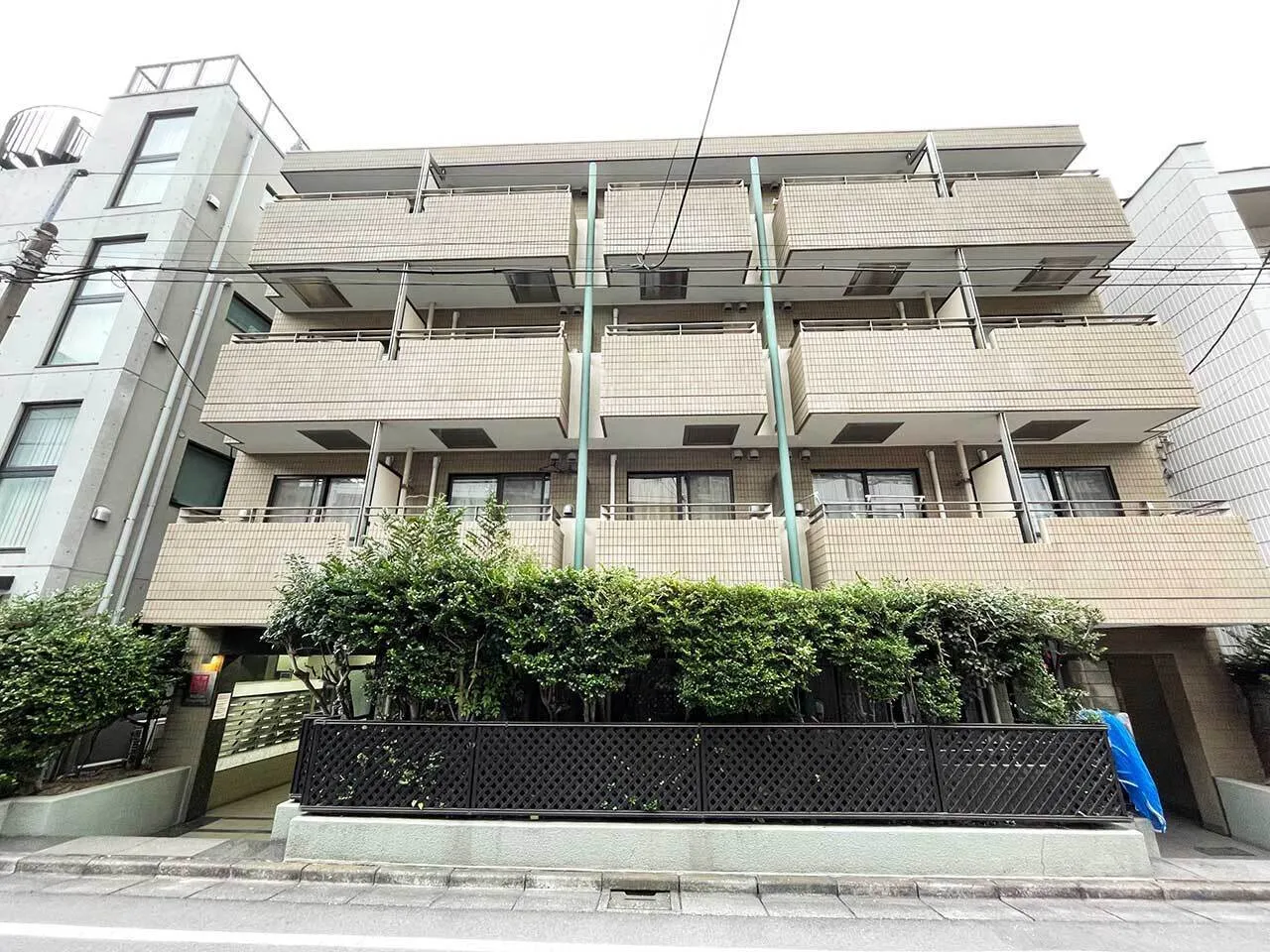 Mynavi Stay Yoyogi Park - Exterior - ["Apartment", "Condominium", "Balcony"]
