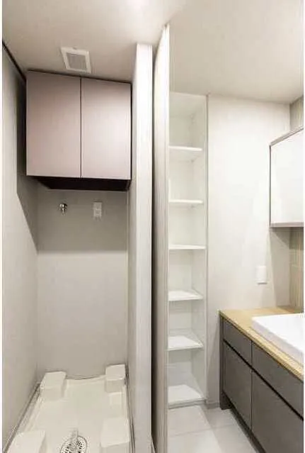 Ansolie Shimokitazawa - Interior - ["Building", "Cabinetry", "House"]