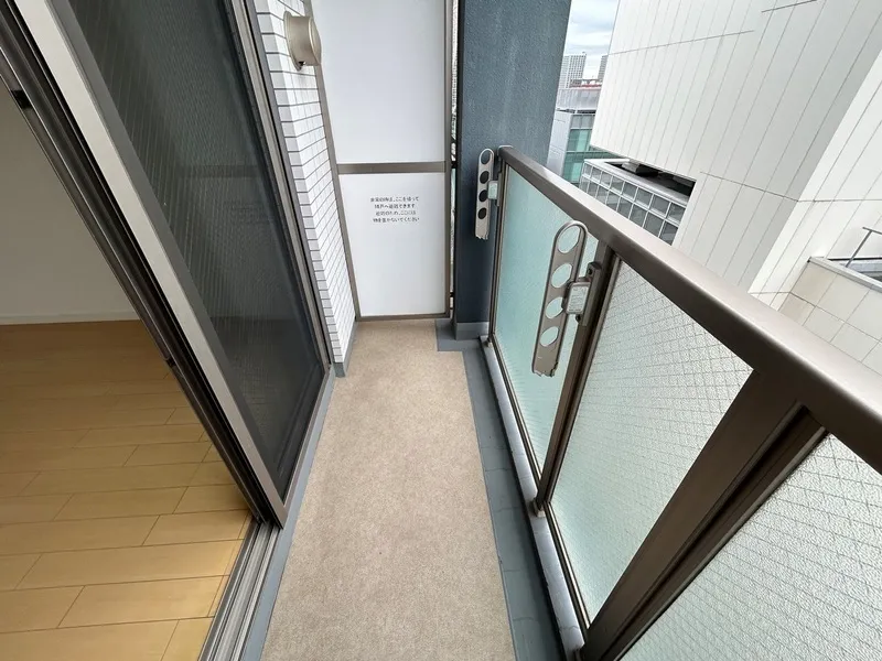 KDX Residence Higashi Shinjuku - Interior - ["Flooring", "Floor", "Glass"]