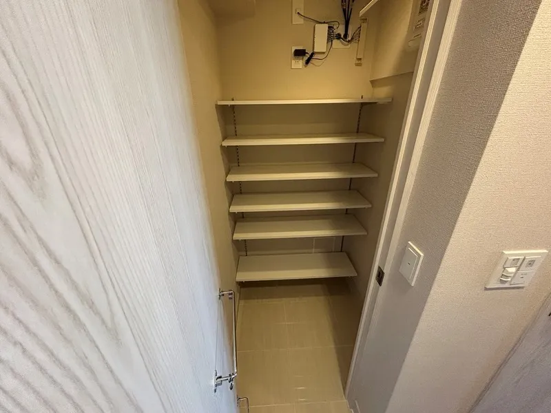 Primal Nerima Toshimaen - Interior - ["Wood", "Flooring", "Floor"]