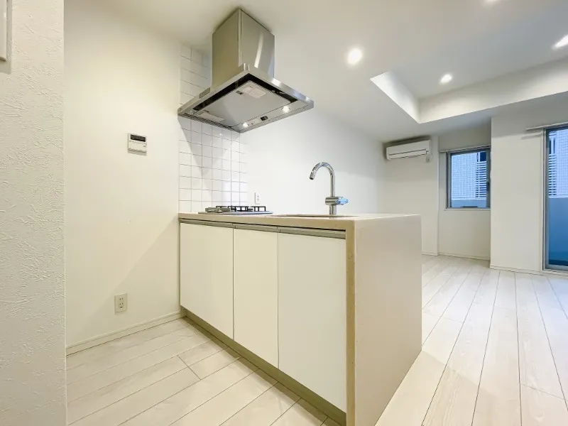 Castalia Azabujuban Ⅱ  - Interior - ["Flooring", "Floor", "Interior design"]