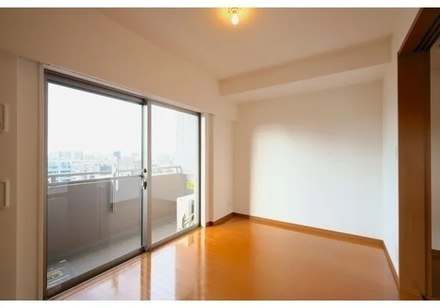 Rivere Ikebukuro - Interior - ["Flooring", "Floor", "Wood flooring"]