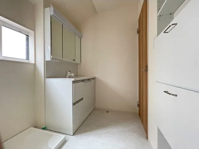 Kolet Itabashi Yotsuba #04 - Interior - ["Flooring", "Floor", "Wood"]