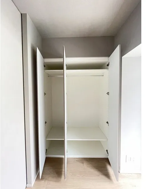 Baus Flats Kuramae - Interior - ["Wood", "Flooring", "Floor"]