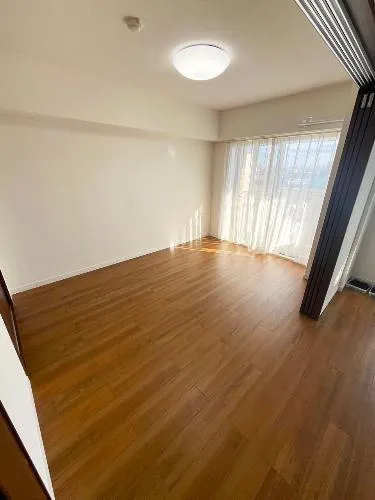 Royal City Kawaguchi West Room 906