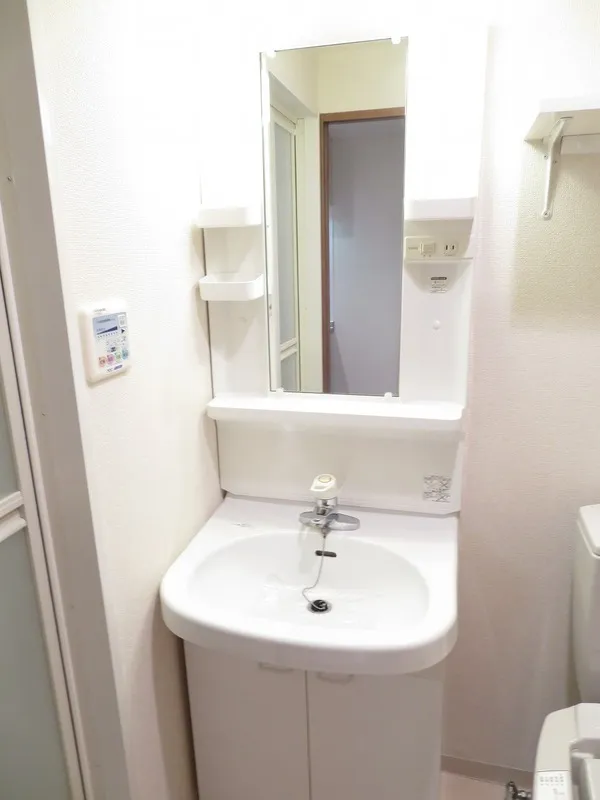 HF Monzen-Nakacho Residence - Interior - ["Plumbing fixture", "Bathroom Sink", "Bathroom"]