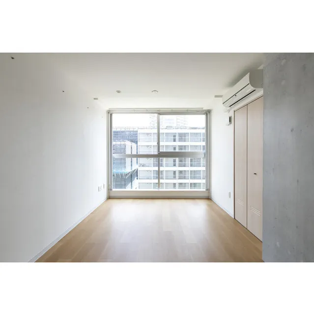 Shinonome Canal Court CODAN Building No.12 - Interior - ["Window", "Fixture", "Wood"]