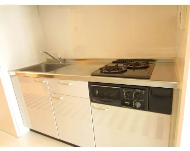 Scalar Sukumo - Interior - ["Cabinetry", "Property", "Countertop"]
