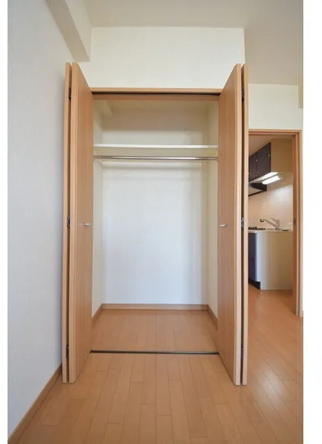Welt Nishi Oshima Grasse - Interior - ["Wood", "Flooring", "Floor"]