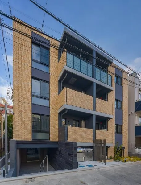 La Perla Sakurashinmachi - Exterior - ["Urban design", "Composite material", "Building material"]