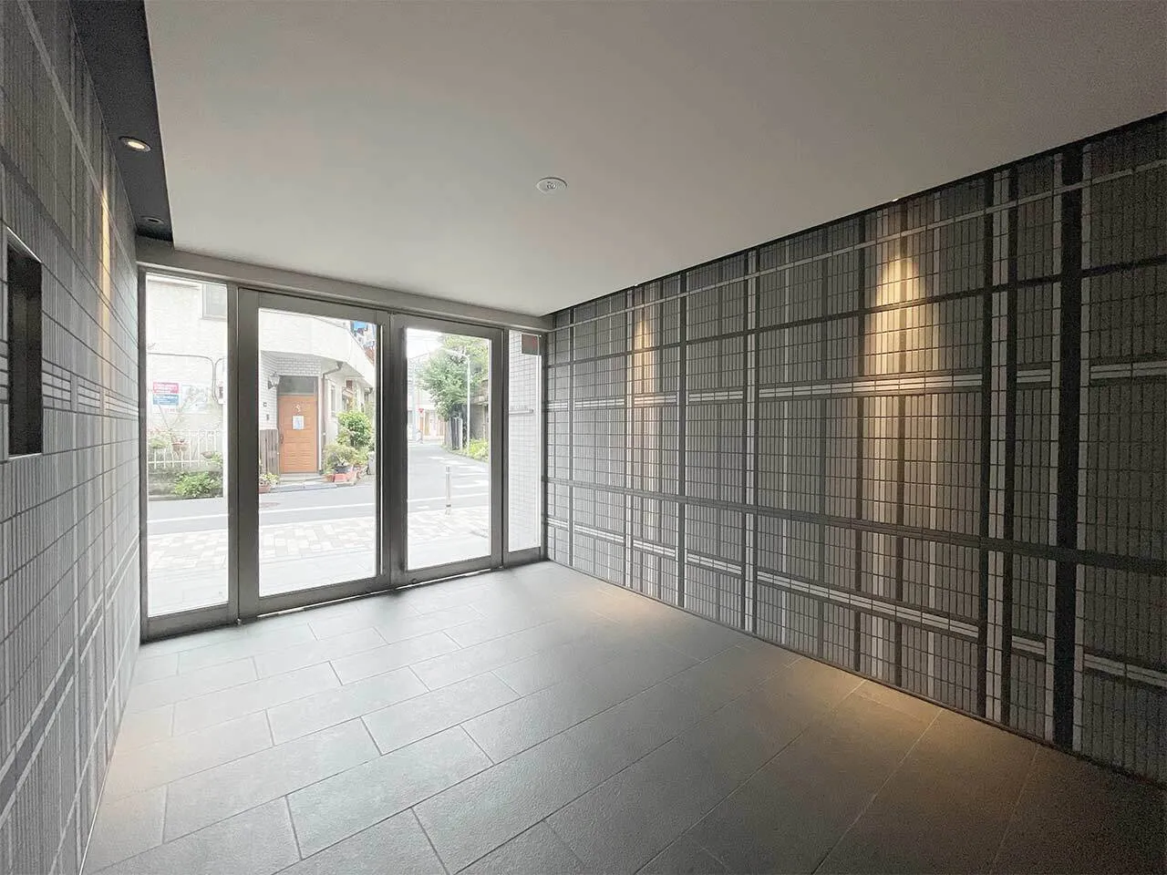 Mynavi Stay Osaki 2 - Exterior - ["Flooring", "Floor", "Composite material"]