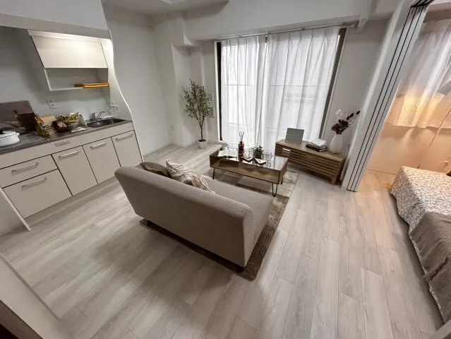 Serenite Fran Namba - Interior - []