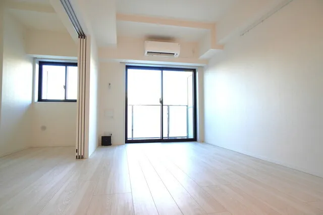La Casa Hiroo - Interior - ["Flooring", "Floor", "Ceiling"]