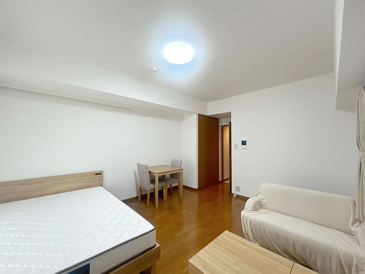 Mynavi STAY Urban Suite Jimbocho Station - Interior - []
