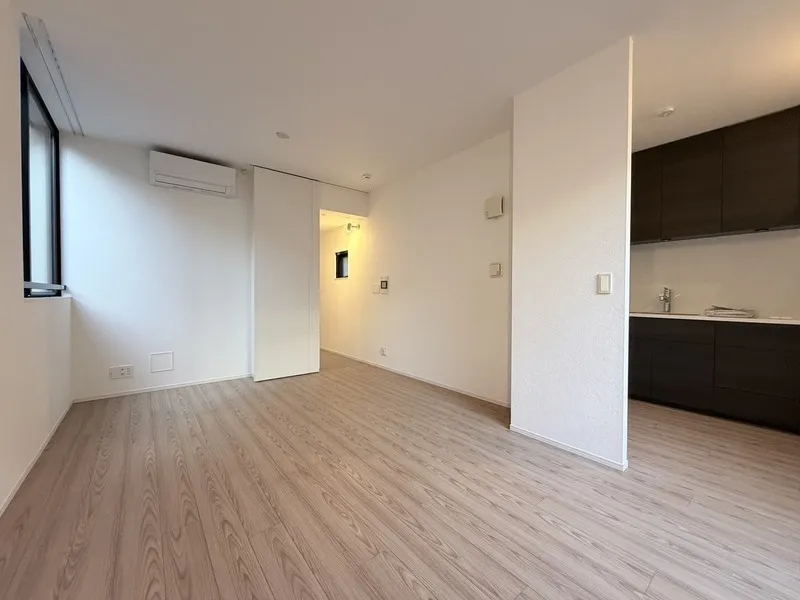 Pollast Yoyogi - Interior - ["Flooring", "Floor", "Wood flooring"]