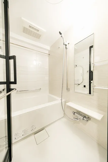 Milia Residence Shinjuku Gyoen - Interior - ["Bathroom", "Plumbing fixture", "Flooring"]