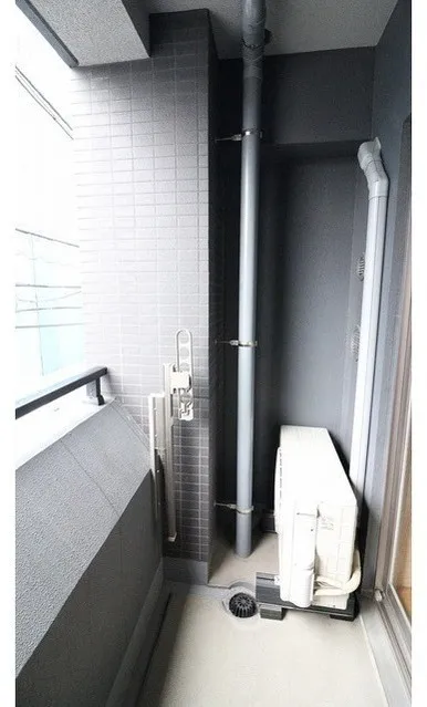 K2 - Interior - ["Grey", "Silver", "Plumbing fixture"]