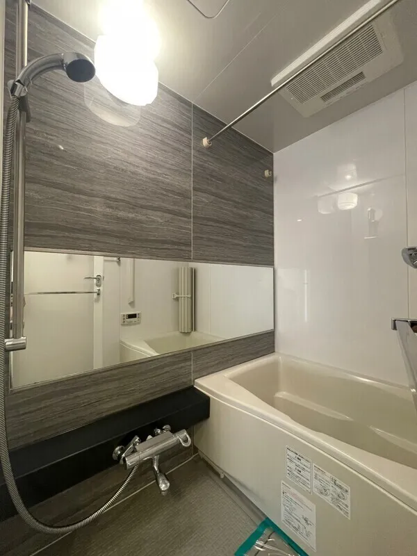 Milia Residence Sakurashinmachi - Interior - ["Flooring", "Floor", "Plumbing fixture"]
