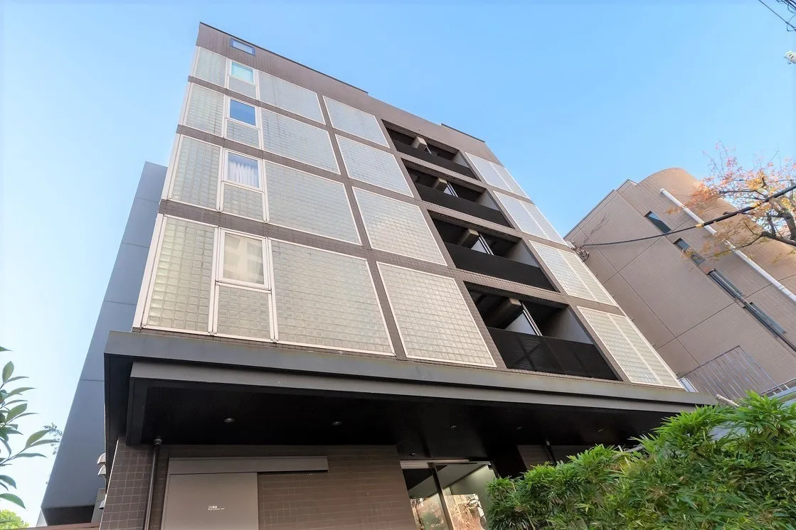 Apartments Motoazabu Uchidasaka - Exterior - ["Condominium", "Headquarters", "High-rise building"]