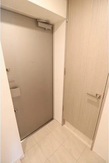 Predia Court Yoyogi Uehara - Interior - ["Fixture", "Door", "Floor"]