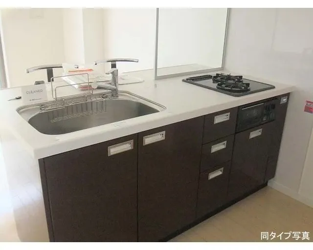 Comforia Kudan - Interior - ["Countertop", "Property", "Kitchen"]