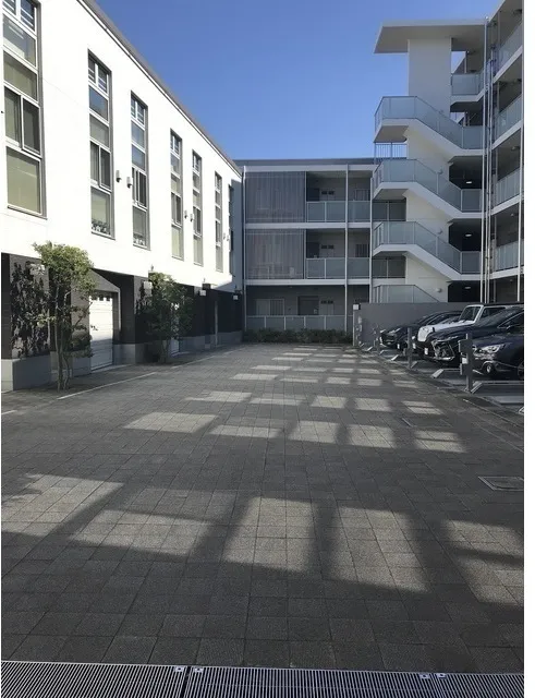 Soalanome Himonya - Other - ["Urban design", "Composite material", "Apartment"]