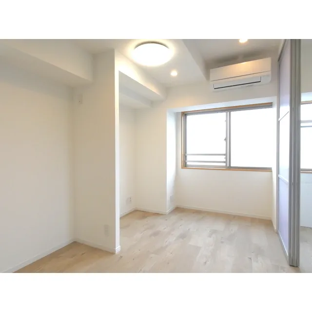 ONE ROOF FLAT TOGOSHI - Interior - ["Building", "Window", "Fixture"]