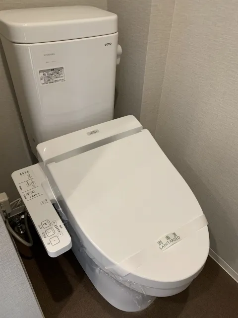 Orchid Residence Oshima - Interior - ["Plumbing fixture", "Toilet seat", "Toilet"]