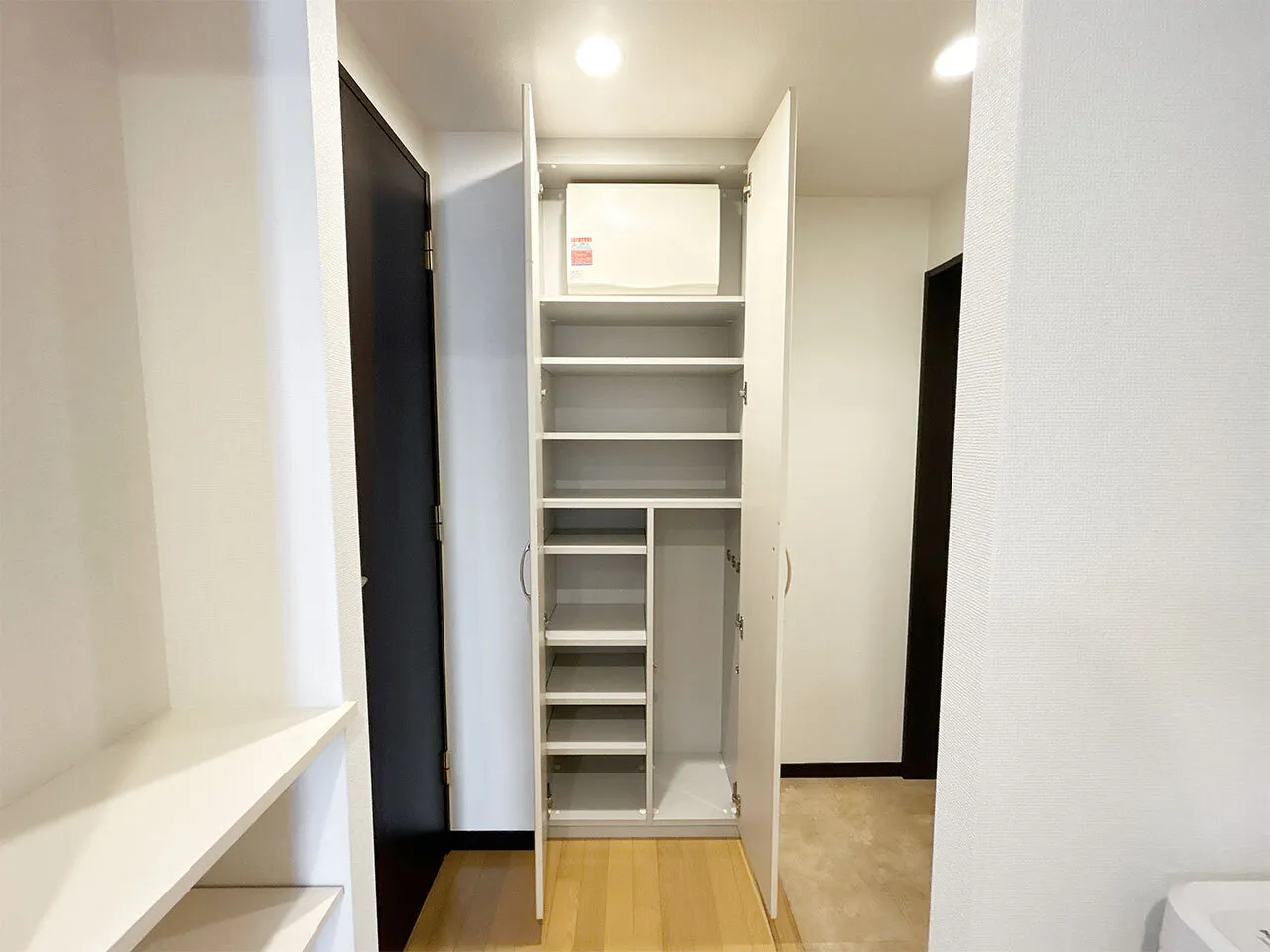 Mynavi STAY Miraie Higashi Yaesu - Interior - []