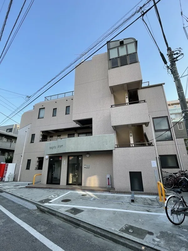 Heights Atom - Exterior - ["Asphalt", "Urban design", "Composite material"]
