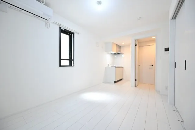The Residence Nihonbashi - Interior - ["Floor", "Flooring", "Ceiling"]