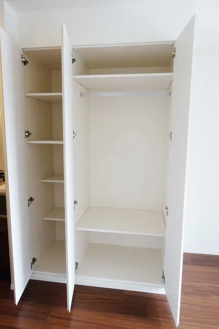 Park Axis Minami Aoyama 7 Chome - Interior - ["Fixture", "Wood", "Shelving"]