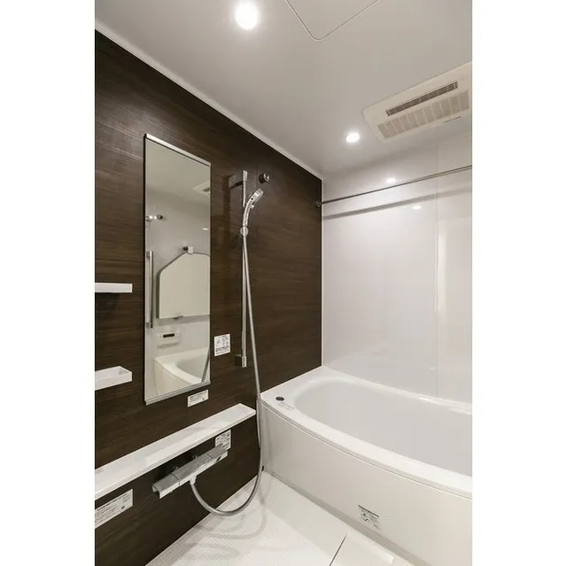 Hiroo Villa Square - Interior - ["Bathroom", "Room", "Property"]