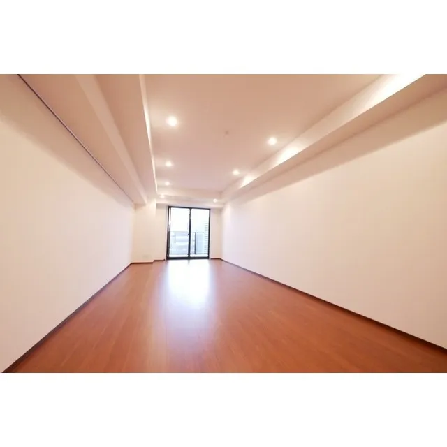 Comforia Shinjuku East Side Tower - Interior - ["Window", "Building", "Hall"]