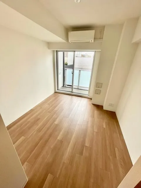 Residia Minamishinagawa II - Interior - ["Flooring", "Floor", "Wood flooring"]
