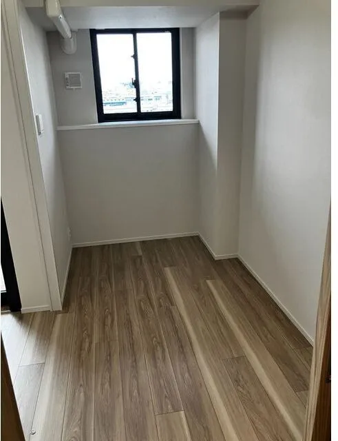 Brands Shibaura - Interior - ["Flooring", "Wood", "Floor"]