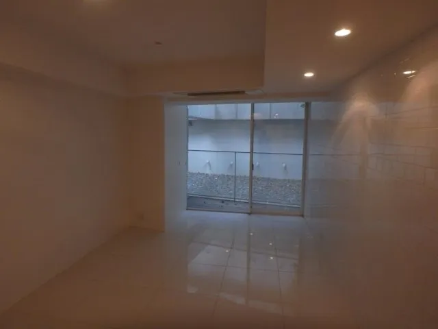 Selfista Shibuya - Interior - ["Flooring", "Floor", "Ceiling"]