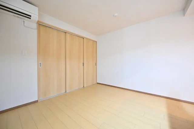 CENTRAL GARDEN RESIDENCE TOKYO - Interior - ["Flooring", "Floor", "Wood flooring"]