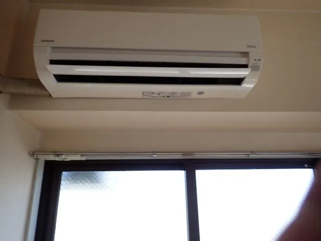 Forum In Tokyo 1 - Interior - ["Technology", "Electrical cable", "Home appliance"]