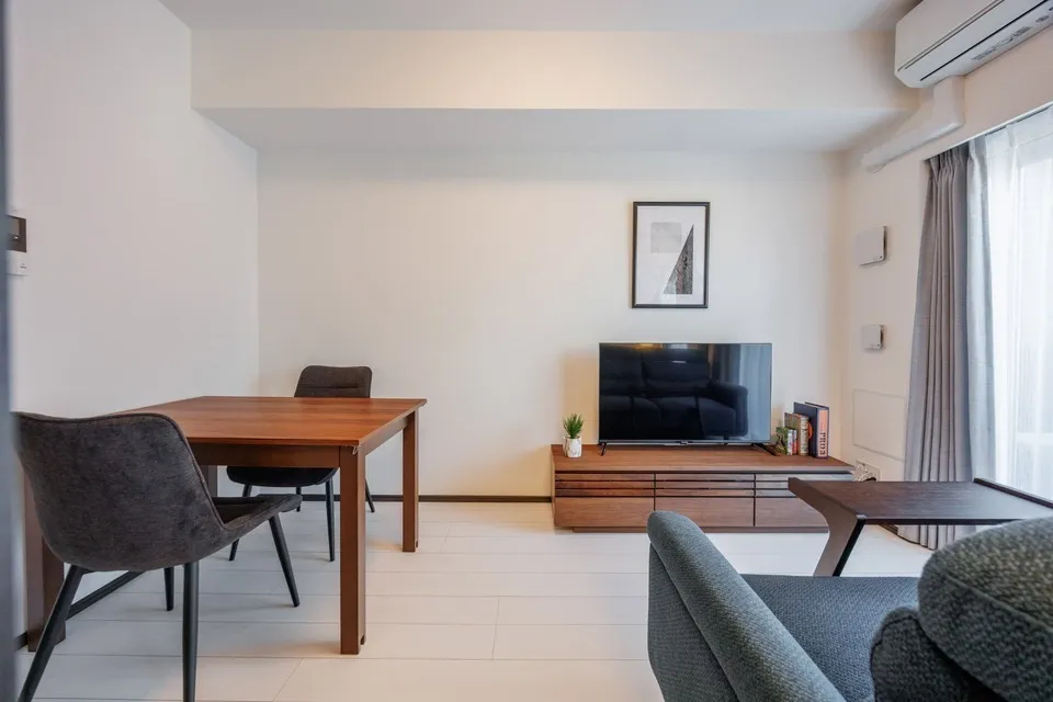 Hmlet Higashi-Shinjuku II - Interior - ["Furniture", "Interior design", "Flooring"]