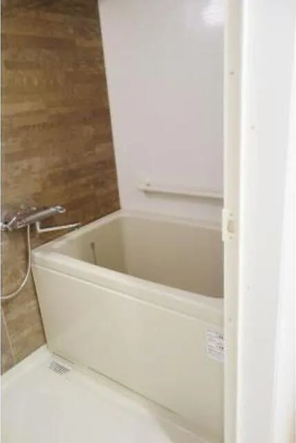 Park Axis Hatchobori - Interior - ["Bathtub", "Plumbing fixture", "Bathroom"]