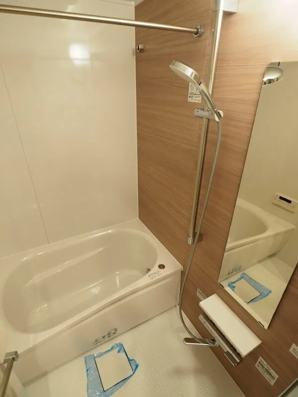 Residia Ichigaya - Interior - ["Plumbing fixture", "Flooring", "Floor"]