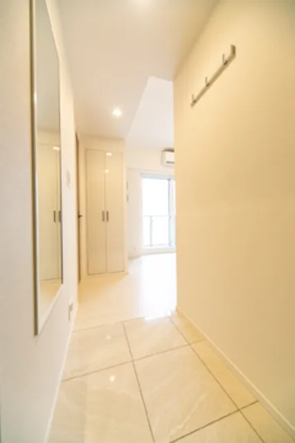 Park Axis Gakugei Daigaku Residence - Interior - ["Flooring", "Floor", "Ceiling"]
