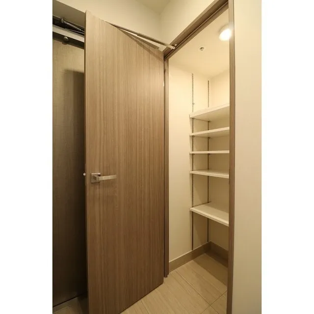 Doue Tsukishima II - Interior - ["Room", "Property", "Furniture"]