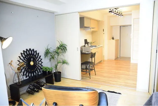 Verde Higashi Nihonbashi - Design - ["Plant", "Table", "Property"]