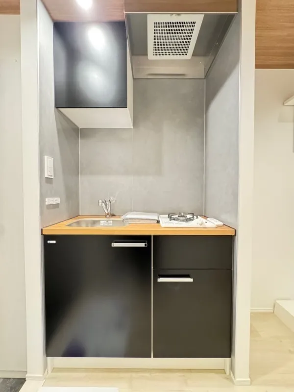 Residia Monzen Nakamachi - Interior - ["Kitchen Appliance", "Kitchen", "Wood"]